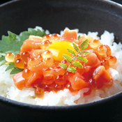 サーモンいくら丼